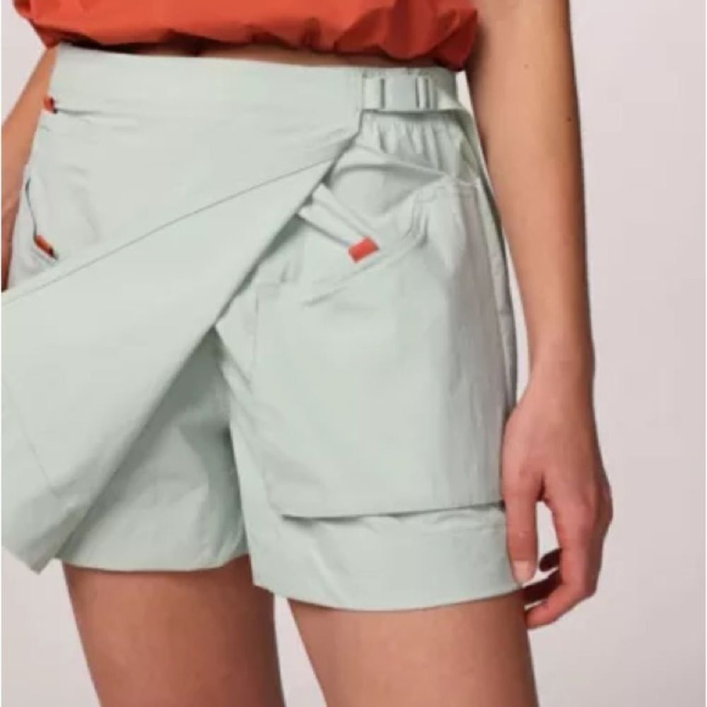 Columbia Khaki Skorts with Wrap Design